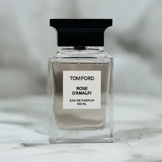 عطر ادکلن تام فورد رز د آمالفی 30 میل دکانتی