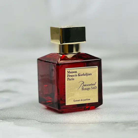عطر ادکلن میسون فرانسیس کورکجان باکارات رژ 540 اکسترایت د پارفوم قرمز 70 میل مستر کوالیتی