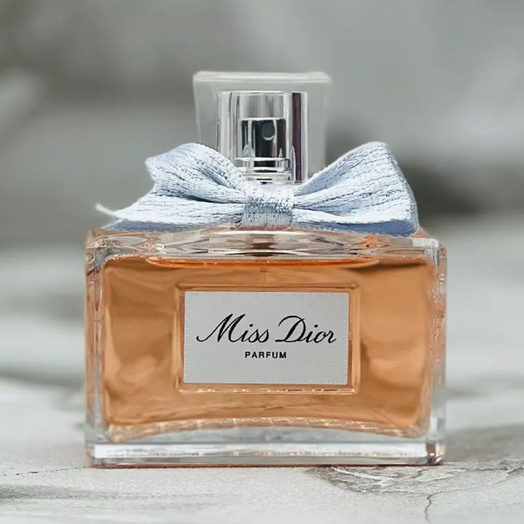 عطر ادکلن میس دیور پارفوم 80 میل مسترکوالیتیی