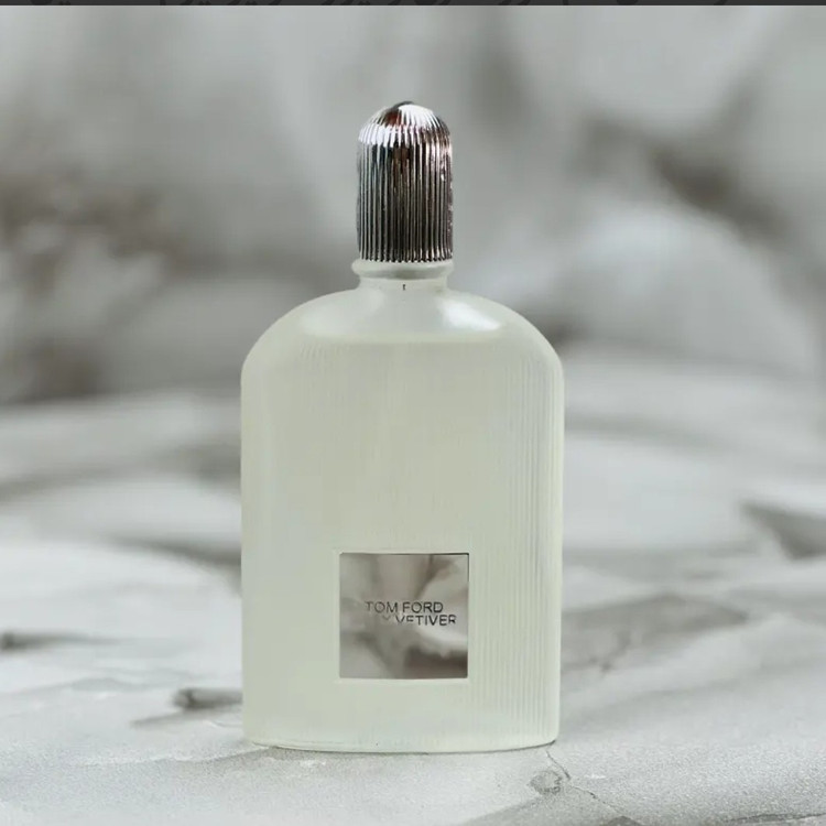 عطر ادکلن تام فورد گری وتیور ادو پرفیوم 50 میل دکانتی