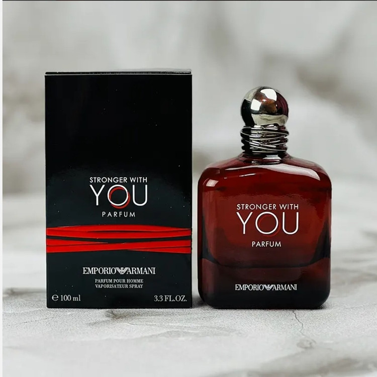 عطر ادکلن یو استرانگر ویت یو پارفوم 50 میل دکانتی