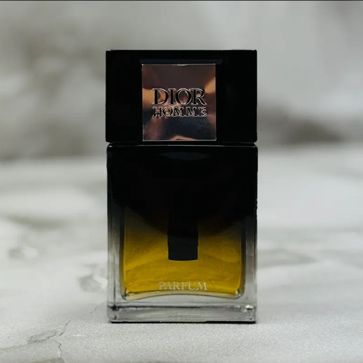 عطر ادکلن دیور هوم پارفوم 2025 حجم 20 میل دکانتی