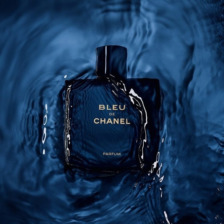 عطر و ادکلن بلوشنل Bleu De Chanel اصل با کیفیت و ماندگاری فوق العاده بالا ( حداقل خرید 10 میل )