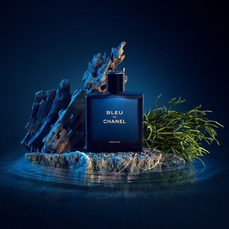 عطر و ادکلن بلوشنل Bleu De Chanel اصل با کیفیت و ماندگاری فوق العاده بالا ( حداقل خرید 10 میل )