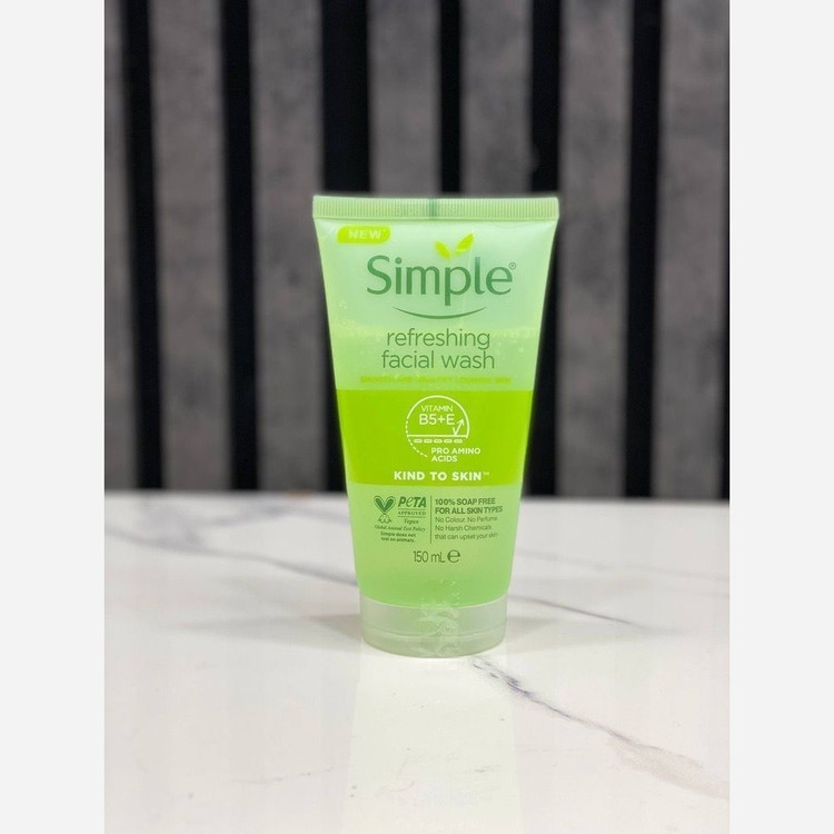 ژل شستوشوی صورت سیمپل مدل Refreshing Facial Wash پاک کننده ملایم و بدون صابون برای انواع پوست