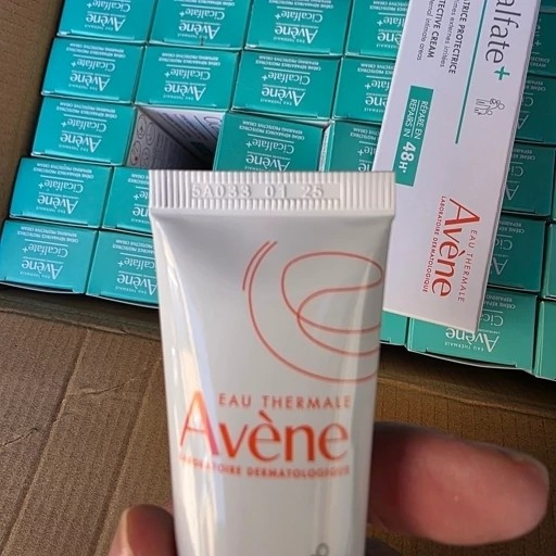 کرم ترمیم کننده سیکالفیت پلاس طرح جدیداون Avene Cicalfate