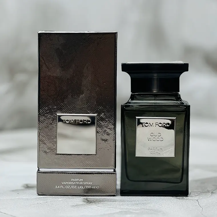 عطر ادکلن تام فورد عود وود پارفوم 20 میل مستر کوالیتی دکانتی