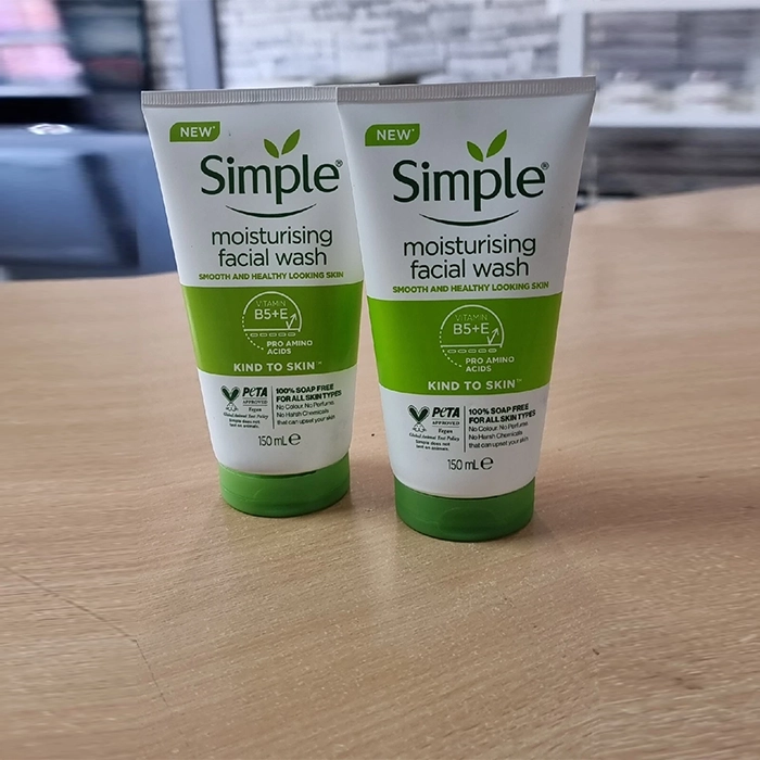 ژل شستشوی صورت سیمپل مدل Moisturising