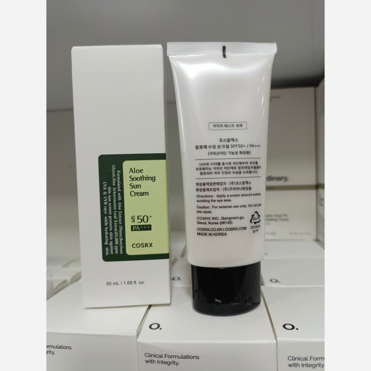 کرم ضد آفتاب آلوئه ورا کوزارکس SPF50 حجم 50 میل