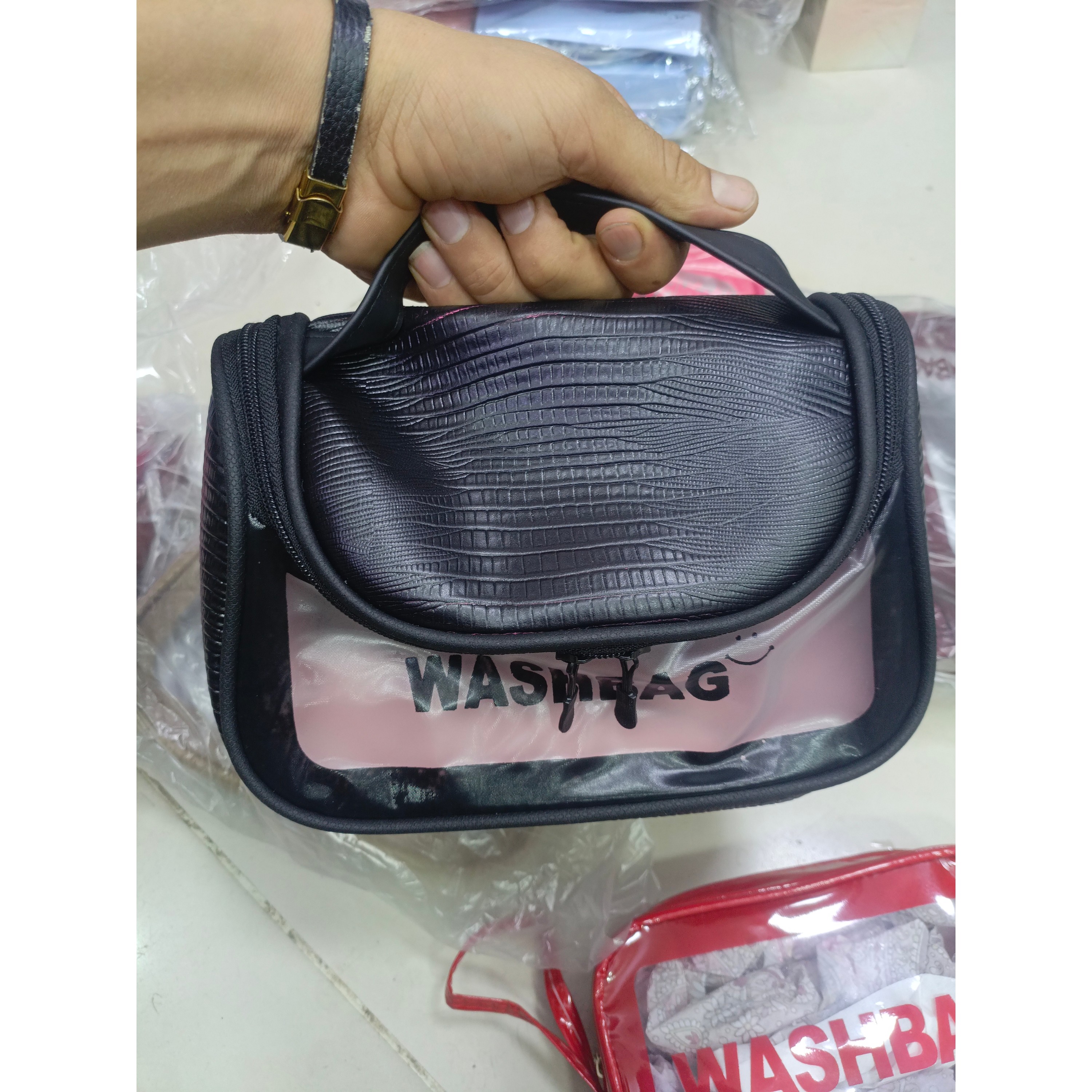 واش بگ (Wash Bag)