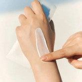ضد آفتاب سنتلا اسکین 1004 skin هیالو سیکا اورجینال