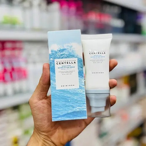 ضد آفتاب سنتلا اسکین 1004 skin هیالو سیکا اورجینال